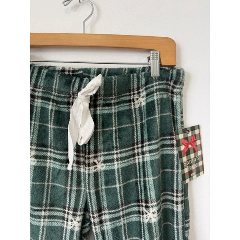 Women's Blink Green Plaid Flannel Pajamas with Bows – Size Medium‎ – NWT